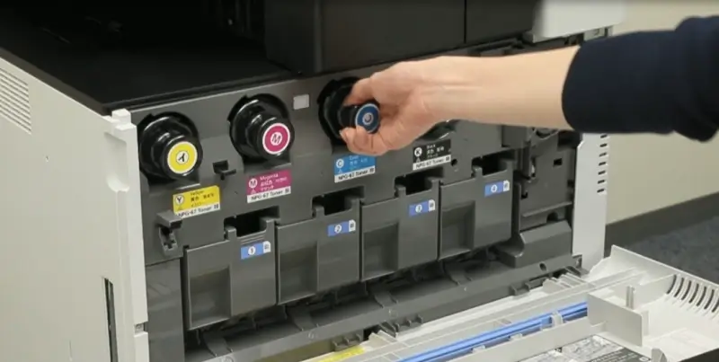 image of Replacing Canon IR toner cartridge